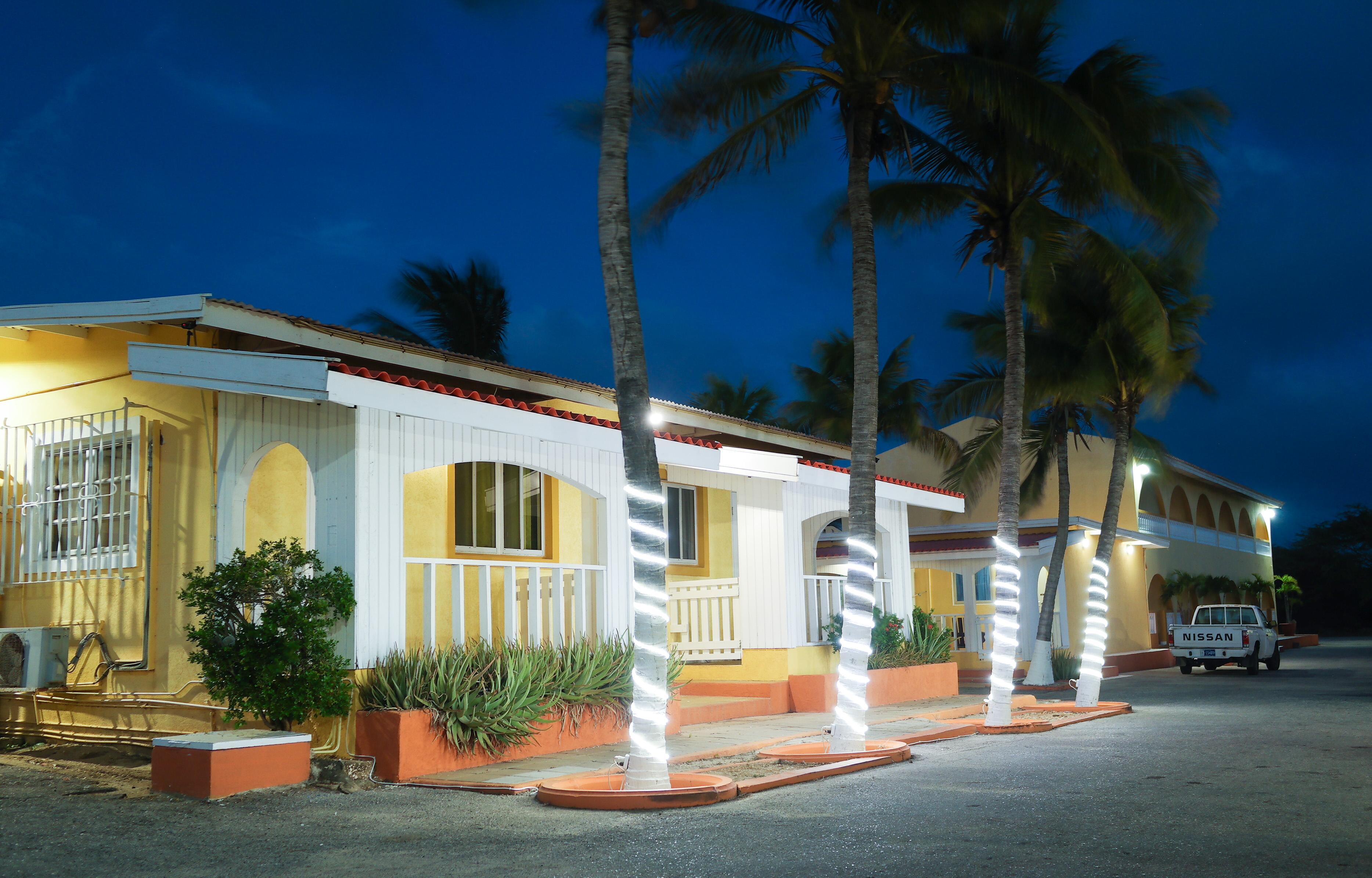 Coconut Inn Palm Beach Eksteriør billede