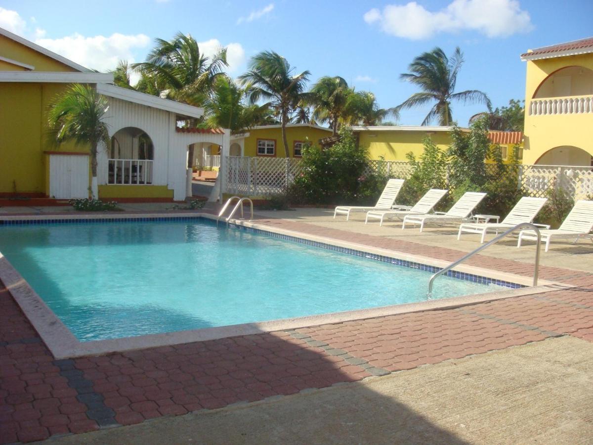 Coconut Inn Palm Beach Eksteriør billede